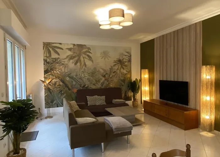 Maison Familiale A Fouras: 6 Pers, 95 M², Proche Et Centre, Jardin, Confort - Fr-1-709-43 *