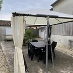 Holiday home Maison Familiale A Fouras: 6 Pers, 95 M², Proche Et Centre, Jardin, Confort - Fr-1-709-43