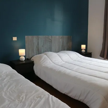Maison Familiale A Fouras: 6 Pers, 95 M², Proche Et Centre, Jardin, Confort - Fr-1-709-43 Holiday home *