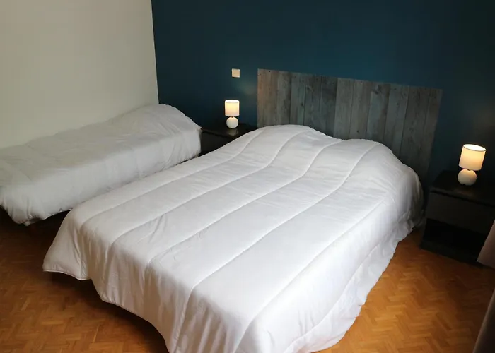 Maison Familiale A Fouras: 6 Pers, 95 M², Proche Et Centre, Jardin, Confort - Fr-1-709-43